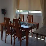 Beautiful 2 Bedrooms By The Pool Apartament *
