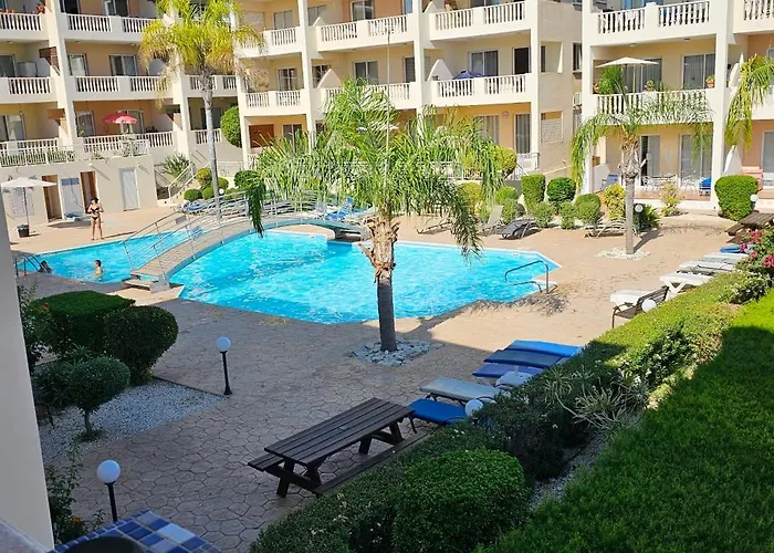 Apartmán Beautiful 2 Bedrooms By The Pool