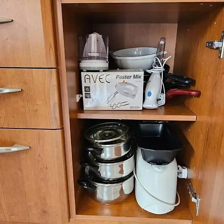 Beautiful 2 Bedrooms By The Pool דירה